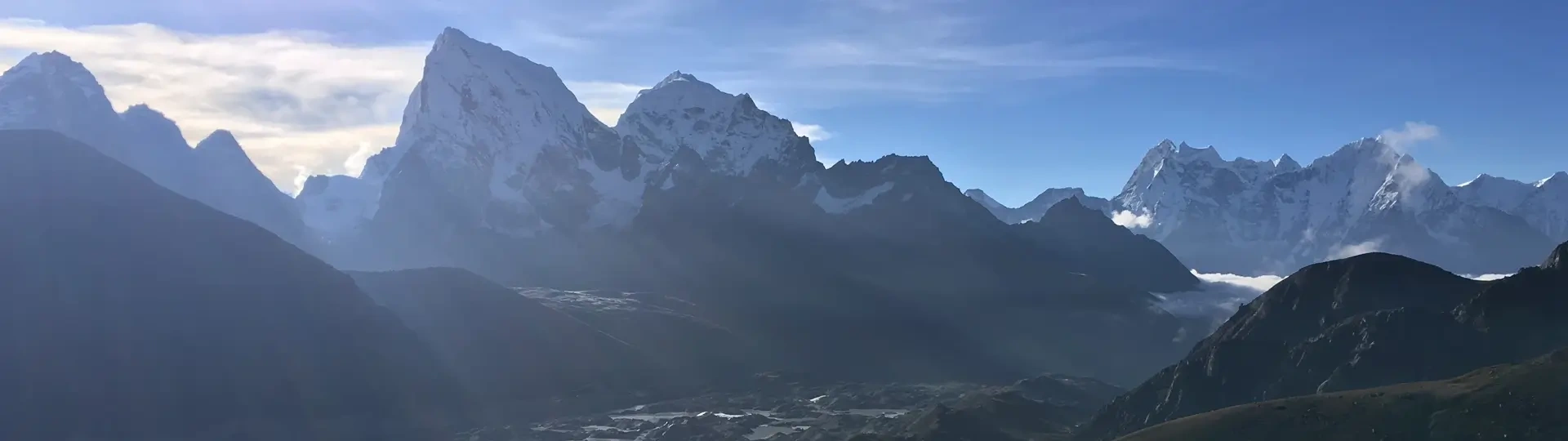Web Banner for Gokyo Valley Trek in October